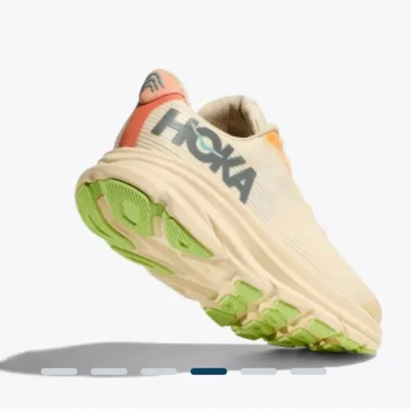 HOKA Clifton 9 size 7 womens - Picture 1 of 15